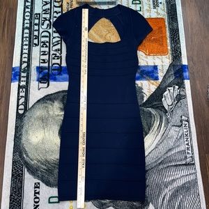 Dress. Guess by Marciano. Med.